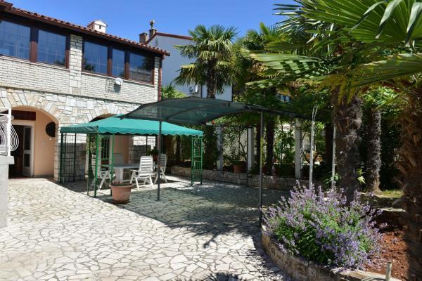 Apartments Nela Porec Exterior photo
