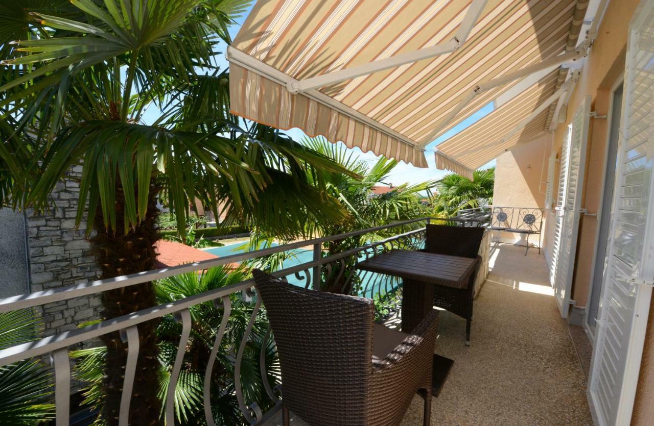 Apartments Nela Porec Exterior photo